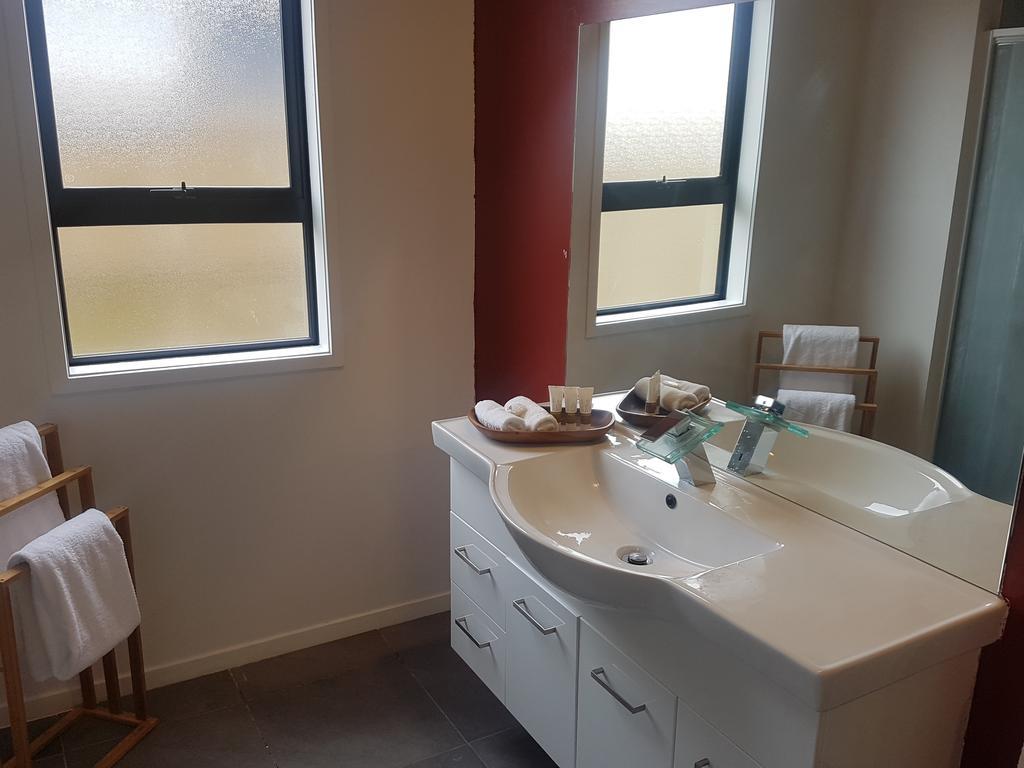 Trendy Bungalow In The Heart Of 로토루아 외부 사진