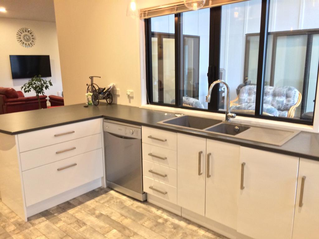 Trendy Bungalow In The Heart Of 로토루아 외부 사진